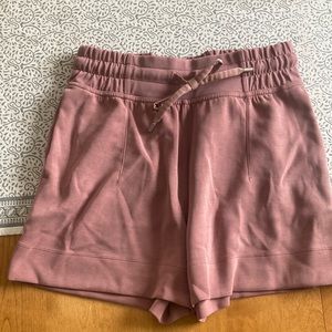 Lululemon Soft Ambitions Shorts - Spiced Chai Size 6